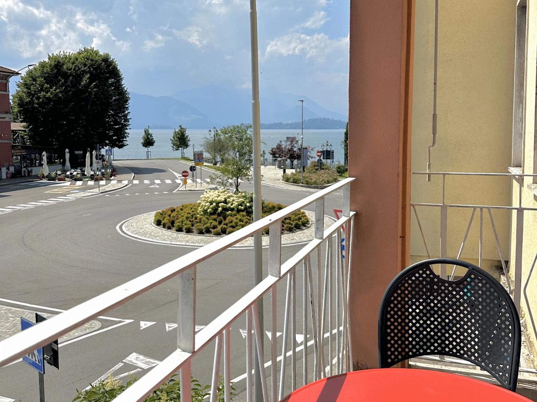 Locanda Da I Baldi Laveno Exteriör bild